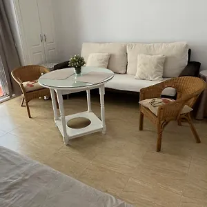Apartamento Magnifico En La Carihuela, Torremolino, Torremolinos